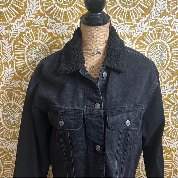 Abercrombie & Fitch Sherpa Collar Cropped Denim Jacket in Black Sz M - Picture 5 of 11